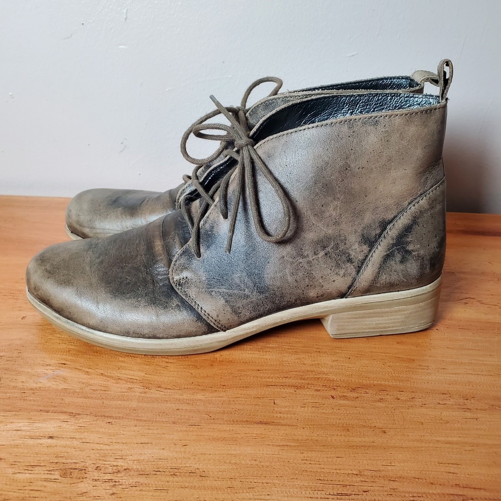 NAOT Levanto Lace Up Vintage Gray Distressed Ankle Boots Booties 39 8 8.5 WOMENS